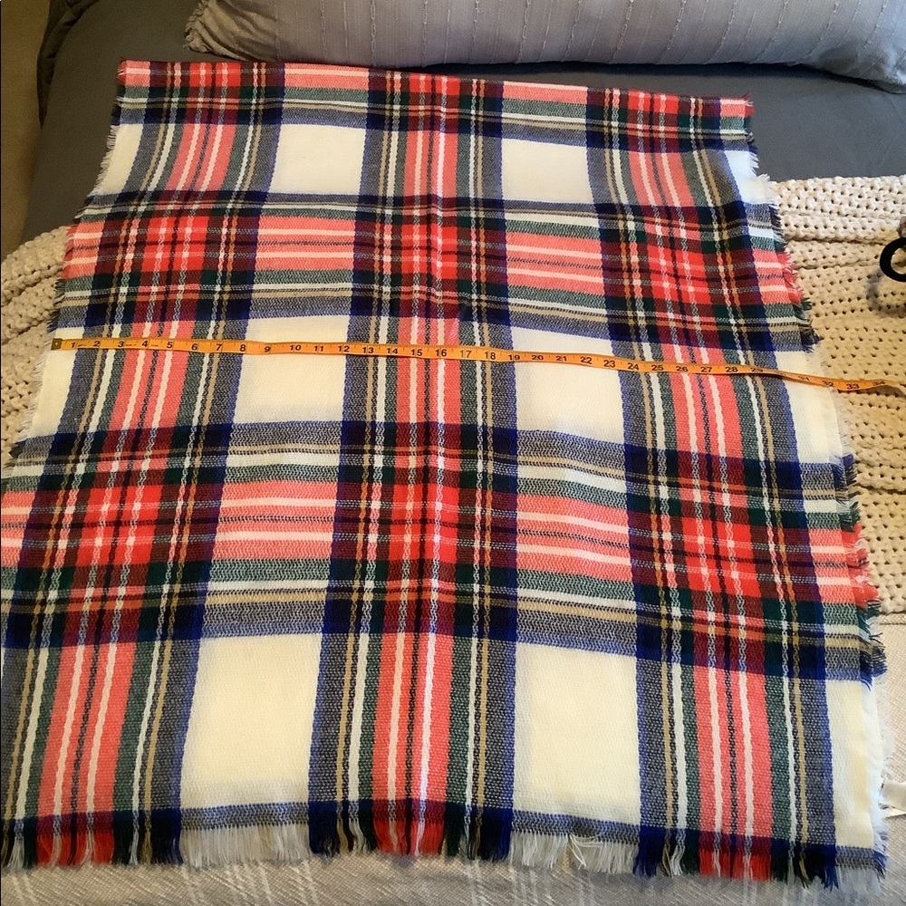 Winter White Plaid Scarf - Picture 3 of 6
